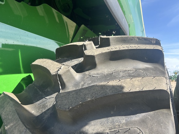 2025 John Deere S7 800 Combine