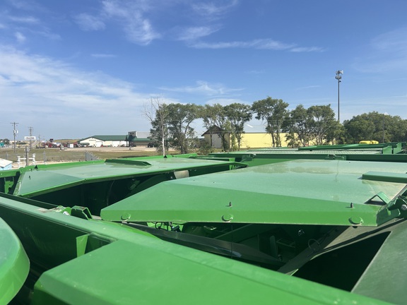 2025 John Deere S7 800 Combine