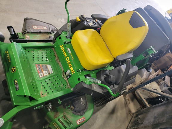 2020 John Deere Z730M Mower/Zero Turn