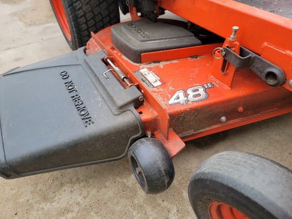 2018 Kubota Z121S Mower/Zero Turn