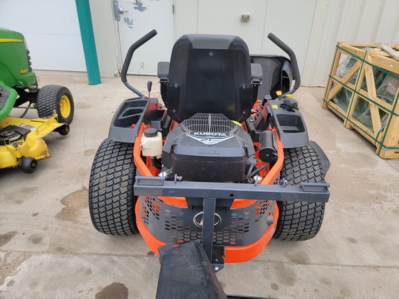 2018 Kubota Z121S Mower/Zero Turn