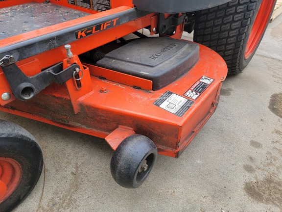 2018 Kubota Z121S Mower/Zero Turn