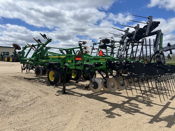 2024 John Deere 2730 Disk Ripper