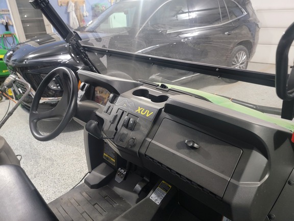 2025 John Deere XUV 590M ATV