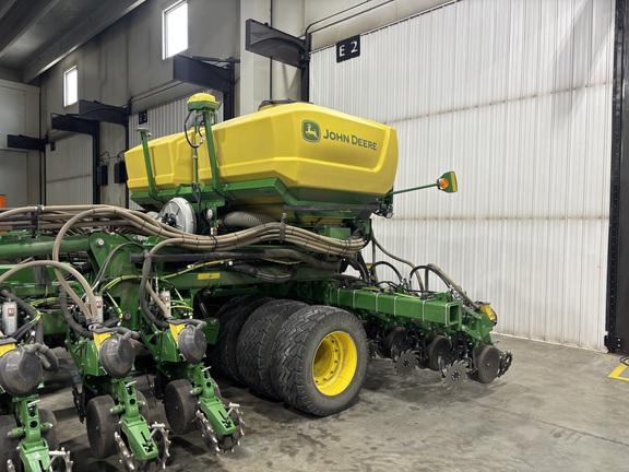 2025 John Deere DB66 Planter