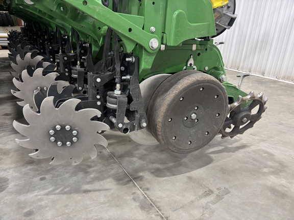 2025 John Deere DB66 Planter