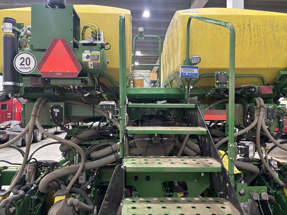 2025 John Deere DB66 Planter