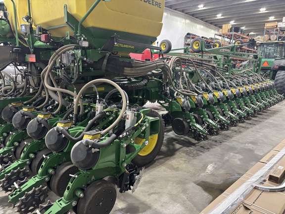 2025 John Deere DB66 Planter