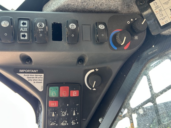 2023 John Deere 325G Compact Track Loader