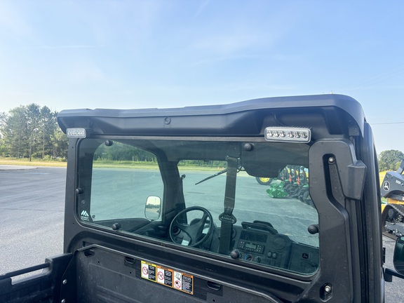 2024 John Deere XUV 835M ATV