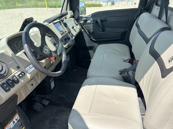 2024 John Deere XUV 835R ATV