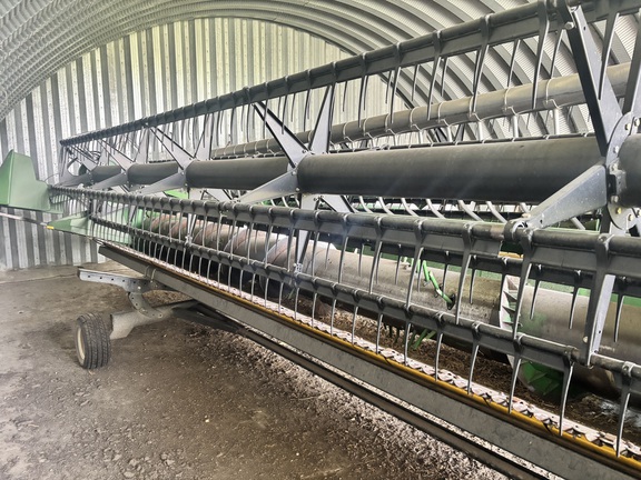 2001 John Deere 930F Header Combine