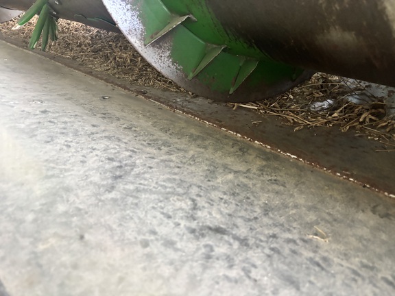 2001 John Deere 930F Header Combine