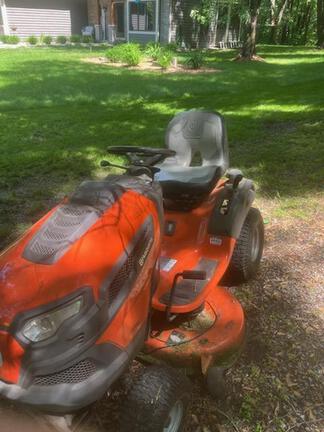 2024 Husqvarna TS 142 Garden Tractor