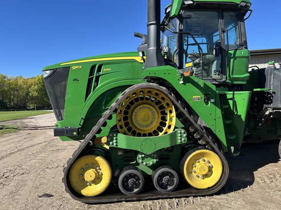 2025 John Deere 9RX 640 Tractor Rubber Track