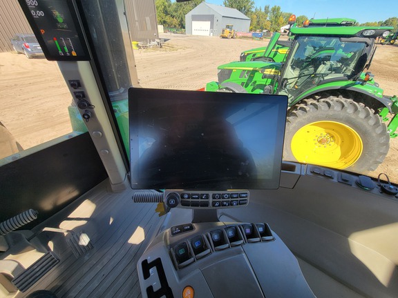 2025 John Deere 9R 640 Tractor 4WD