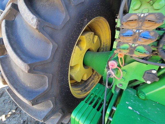 2025 John Deere 9R 640 Tractor 4WD