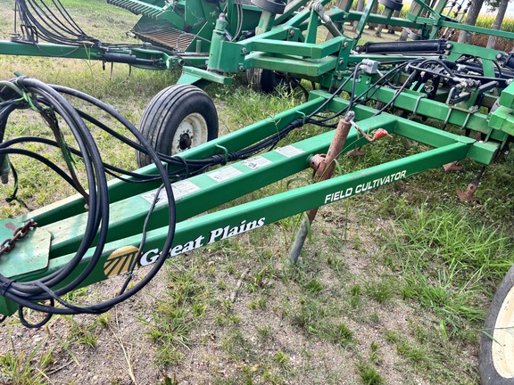 2015 Great Plains 6332 Field Cultivator