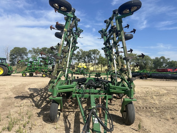 2015 Great Plains 6332 Field Cultivator