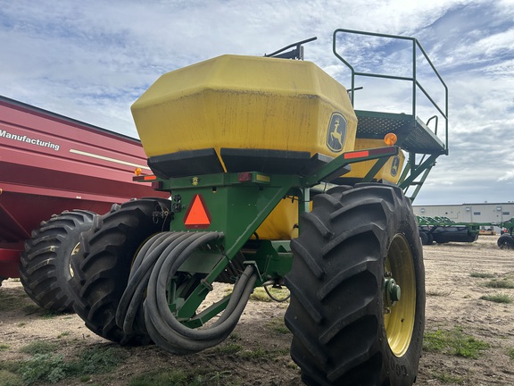 2010 John Deere 1910 Air Seeder