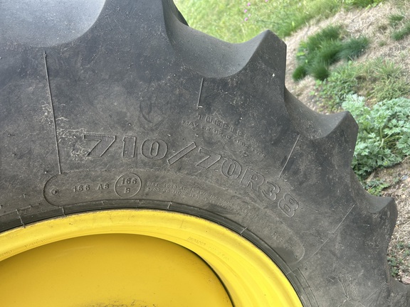 2010 John Deere 1910 Air Seeder