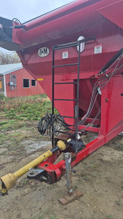 2008 J&M 875 Grain Cart