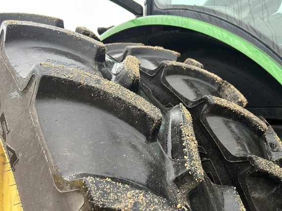 2011 John Deere 8260R Tractor