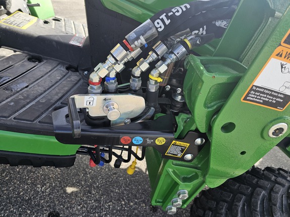 2026 John Deere 1025R Tractor Compact