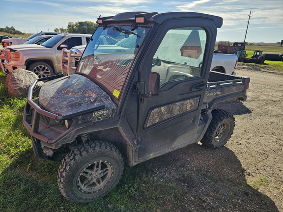 2022 John Deere XUV 835M ATV