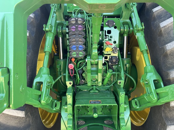 2025 John Deere 8R 370 Tractor