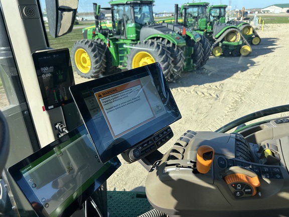 2025 John Deere 8R 370 Tractor