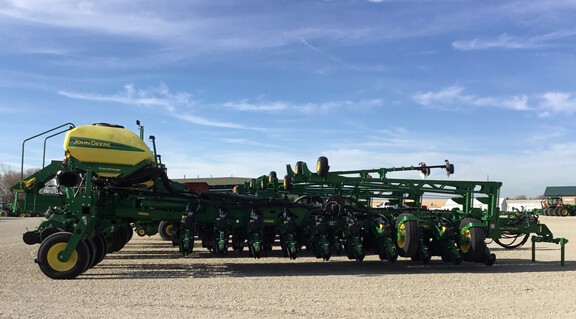 2020 John Deere 1775NT Planter