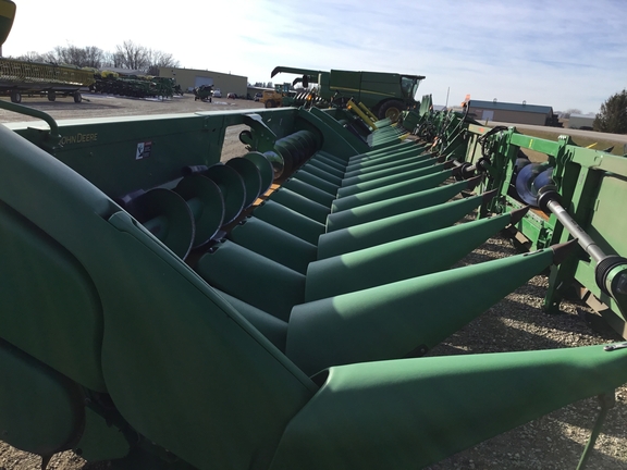 2013 John Deere 612C Header Corn Head