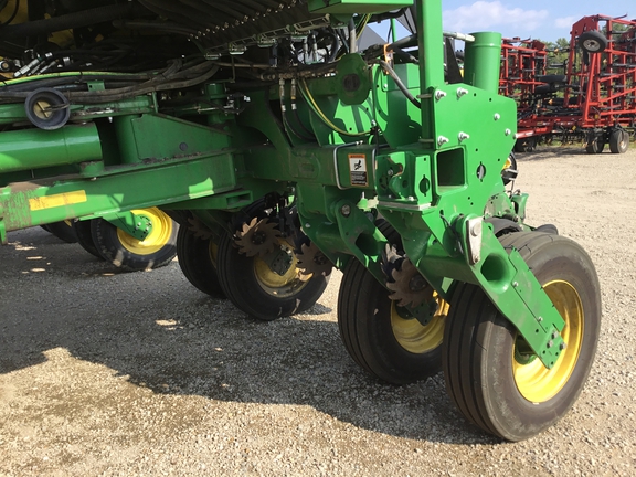 2022 John Deere 1775NT Planter