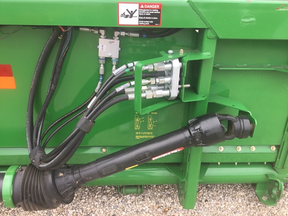 2008 John Deere 625F Header Combine