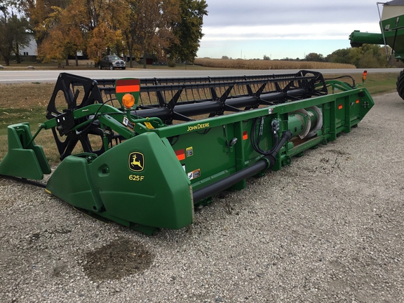 2008 John Deere 625F Header Combine