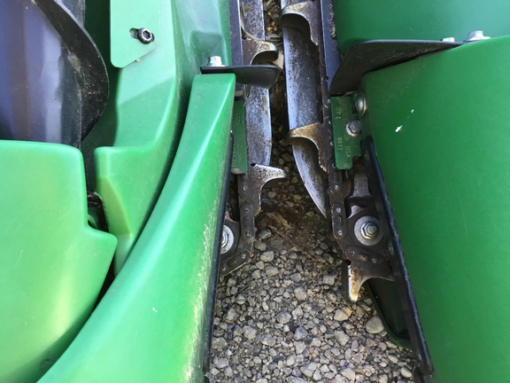 2023 John Deere C12R Header Corn Head