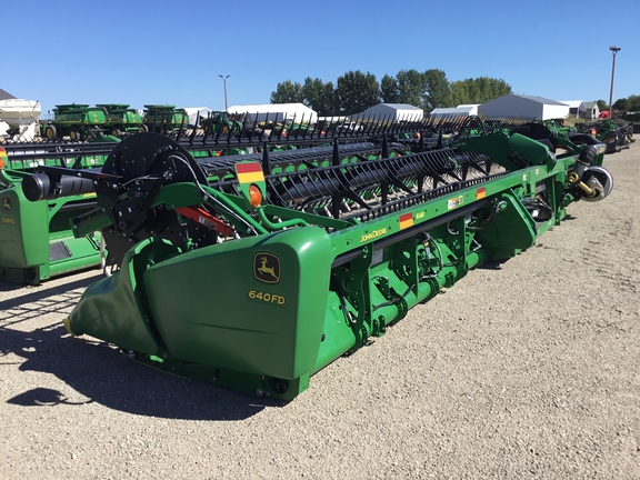 2018 John Deere 640FD Header Combine