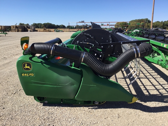 2018 John Deere 640FD Header Combine