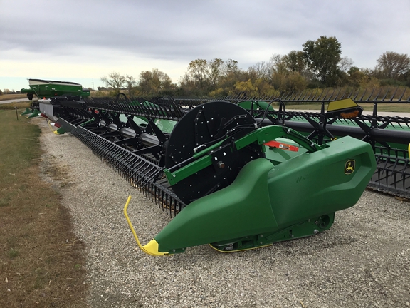 2022 John Deere RD45F Header Combine