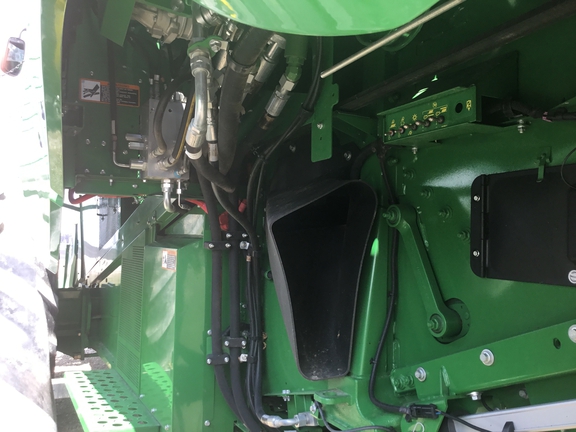 2022 John Deere S780 Combine