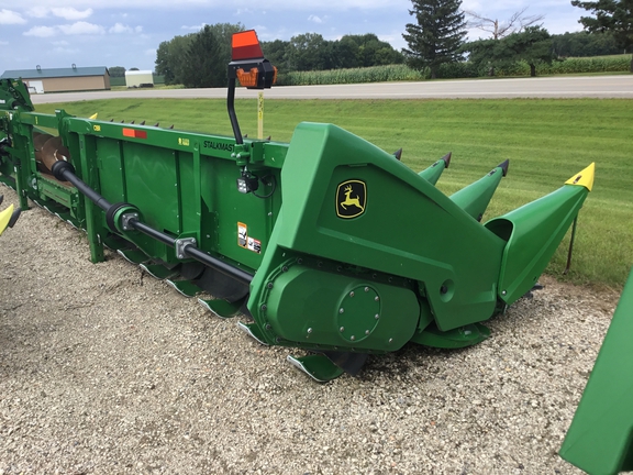 2022 John Deere C18R Header Corn Head