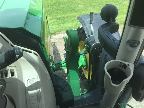 2022 John Deere 6R 155 Tractor