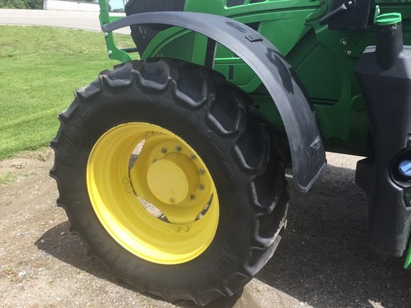 2022 John Deere 6R 155 Tractor