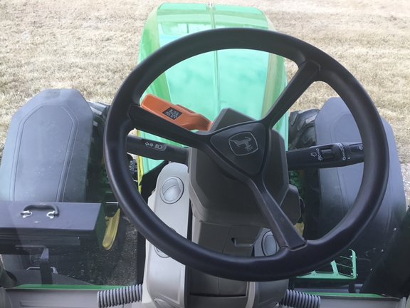 2023 John Deere 7R 210 Tractor