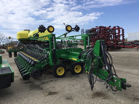 2022 John Deere DB66 Planter