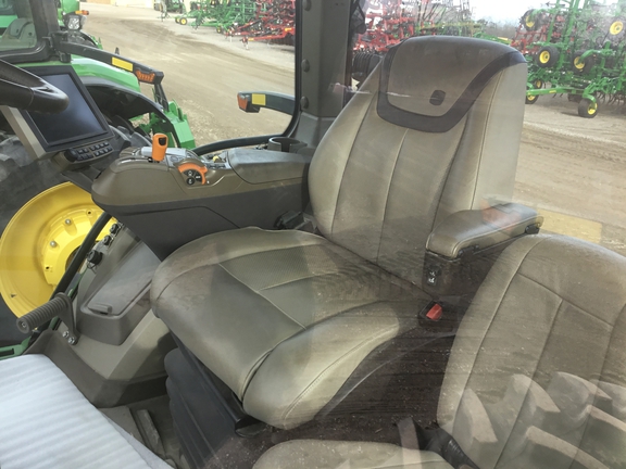 2020 John Deere 7R 250 Tractor