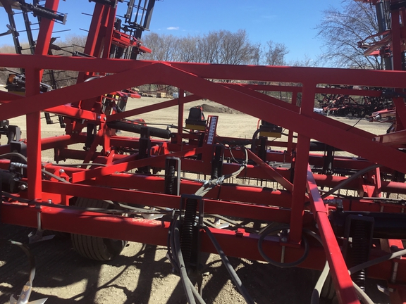 2016 Wil-Rich 13QX2 32-45 Field Cultivator