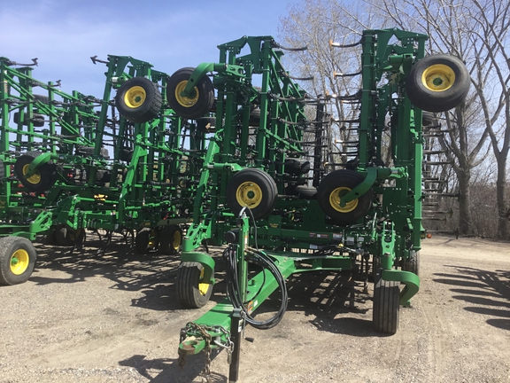 2019 John Deere 2230FH Field Cultivator