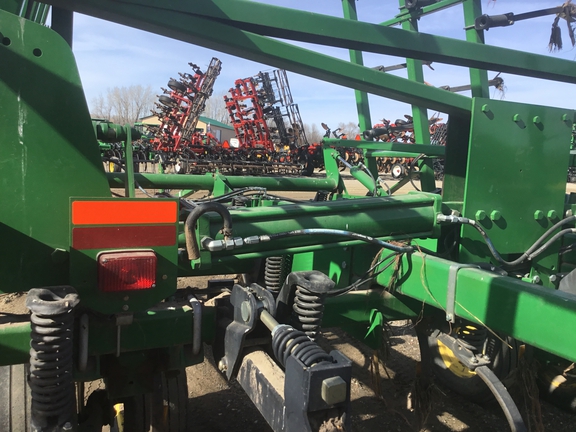 2012 John Deere 2210 Field Cultivator